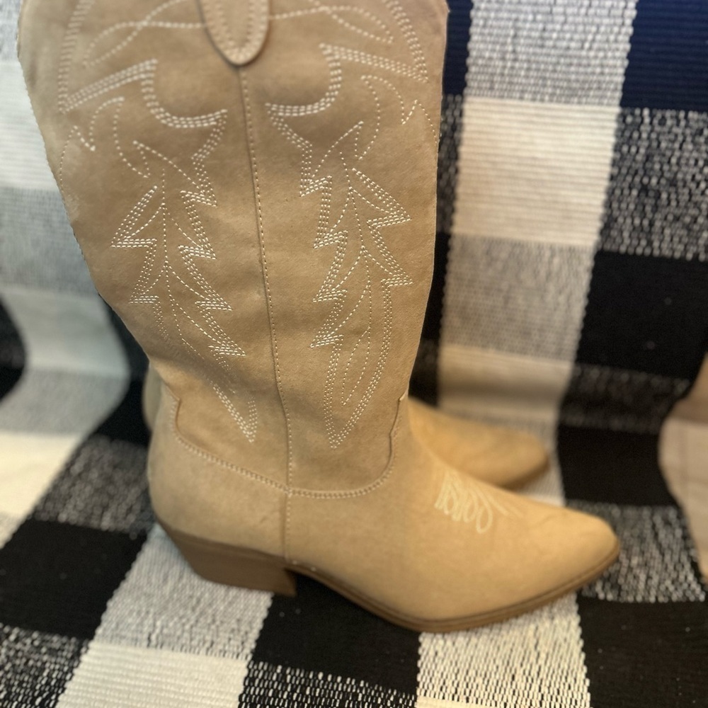 Classic Tan Suede Heeled Cowboy Boots